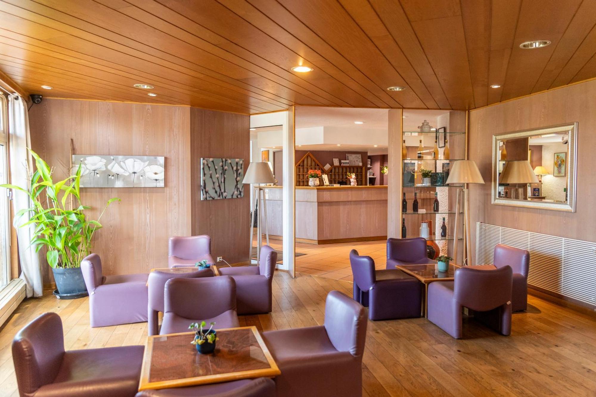 Le Relais Fleuri, Hotel Et Restaurant Logis - Avallon Sauvigny-le-Bois Bagian luar foto